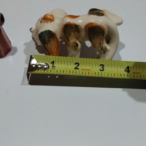 Vintage 1960, dog lifting leg on fire hydrant salt and pepper shaker made Japan - Picture 9 of 11